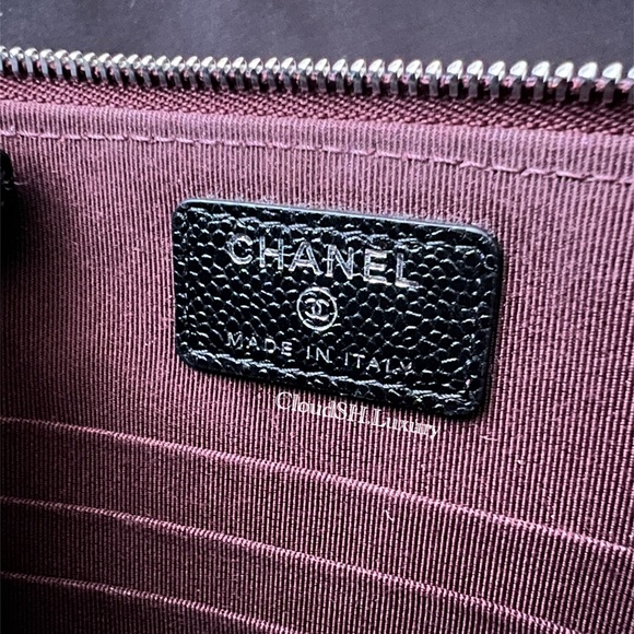 ❌❌Classic Quilted CC Logo Black Caviar Double Zip Case w/ Silver Hardware - Picture 10 of 13